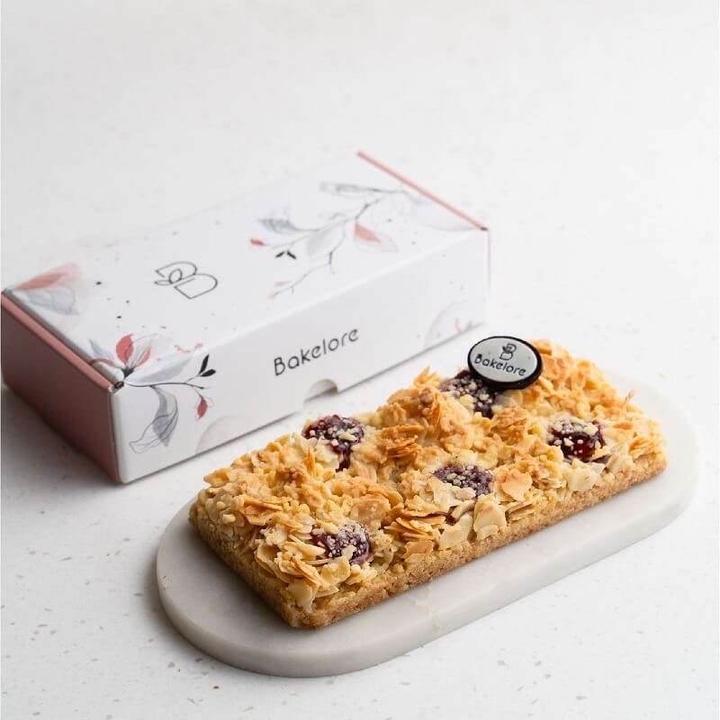 Almond Raspberry Crumble Bar