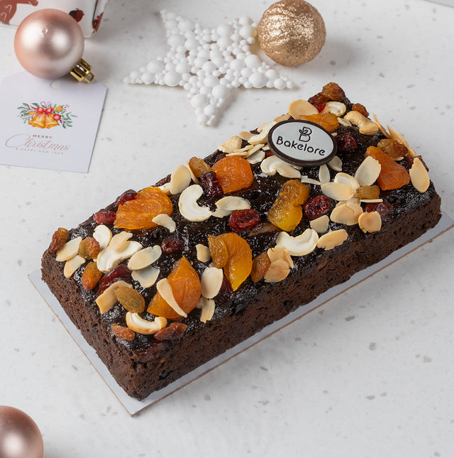 Eggless christmas plum cake